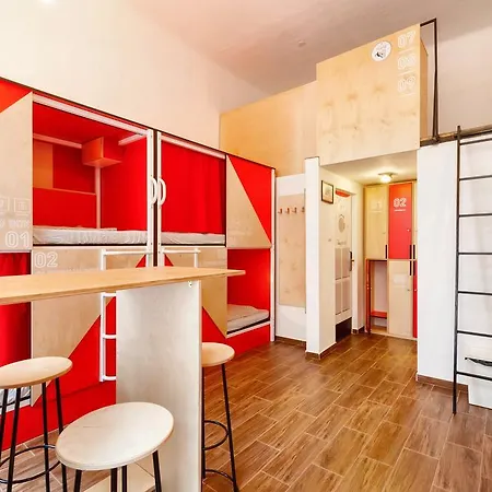 Adagio 1.0 Oktogon Hostel Budapest