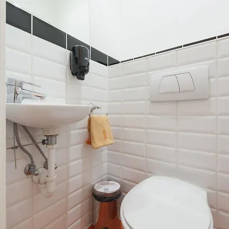 Adagio 1.0 Oktogon Hostel Budapest