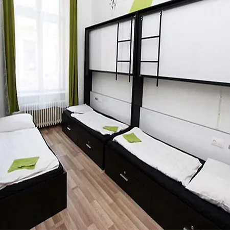 Hostel Adagio 1.0 Oktogon *