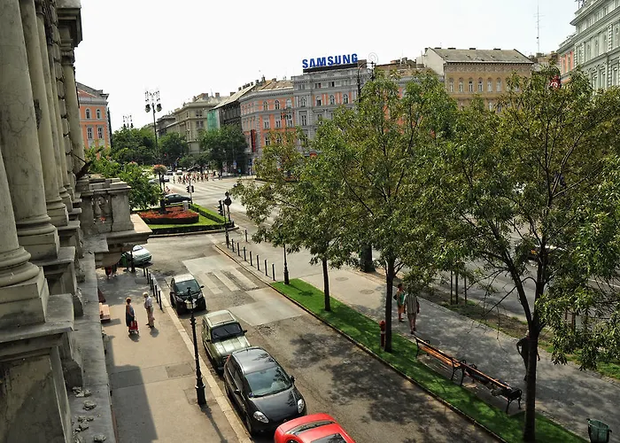 Adagio 1.0 Oktogon Budapesta