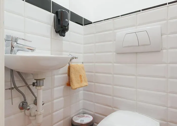 Adagio 1.0 Oktogon Hostel Budapesta