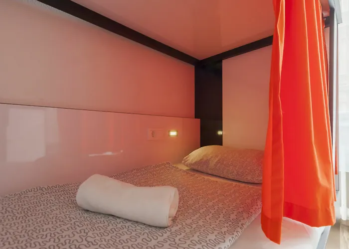 Adagio 1.0 Oktogon Hostel Budapesta