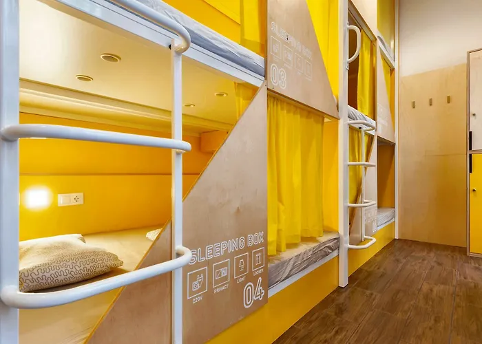 Adagio 1.0 Oktogon Hostel *