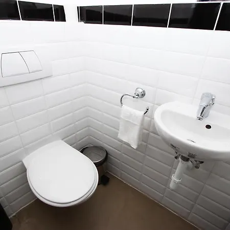 Adagio 1.0 Oktogon *