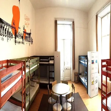 Adagio 1.0 Oktogon Auberge de jeunesse *